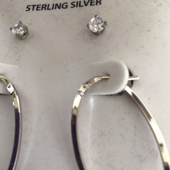 BRILLIANCE HOOPS AND SWAROVSKI STUDS NWT - Picture 15 of 15